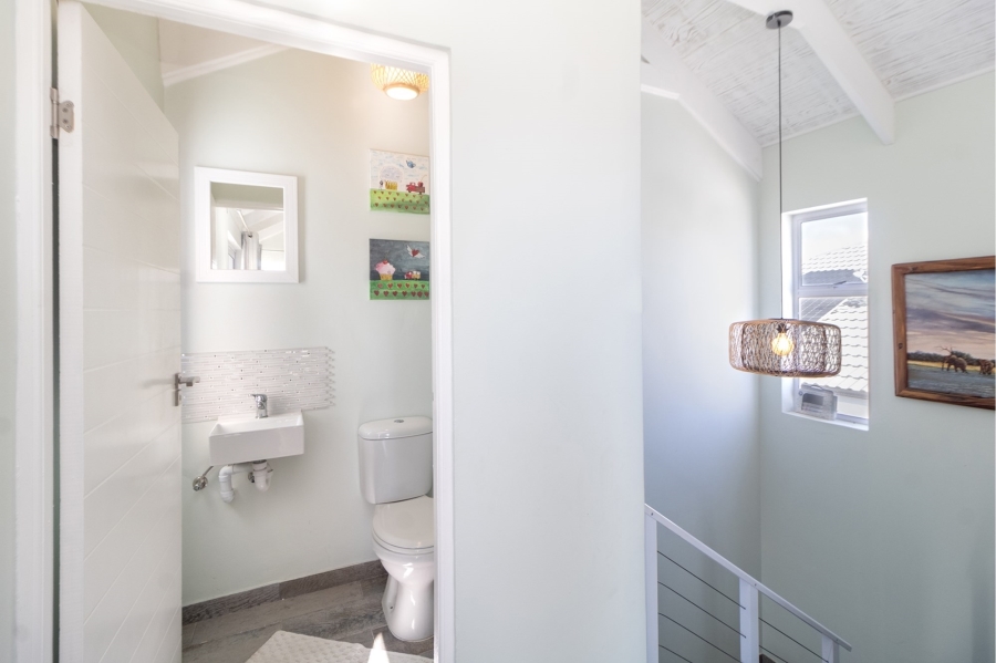 4 Bedroom Property for Sale in Shelley Point Western Cape